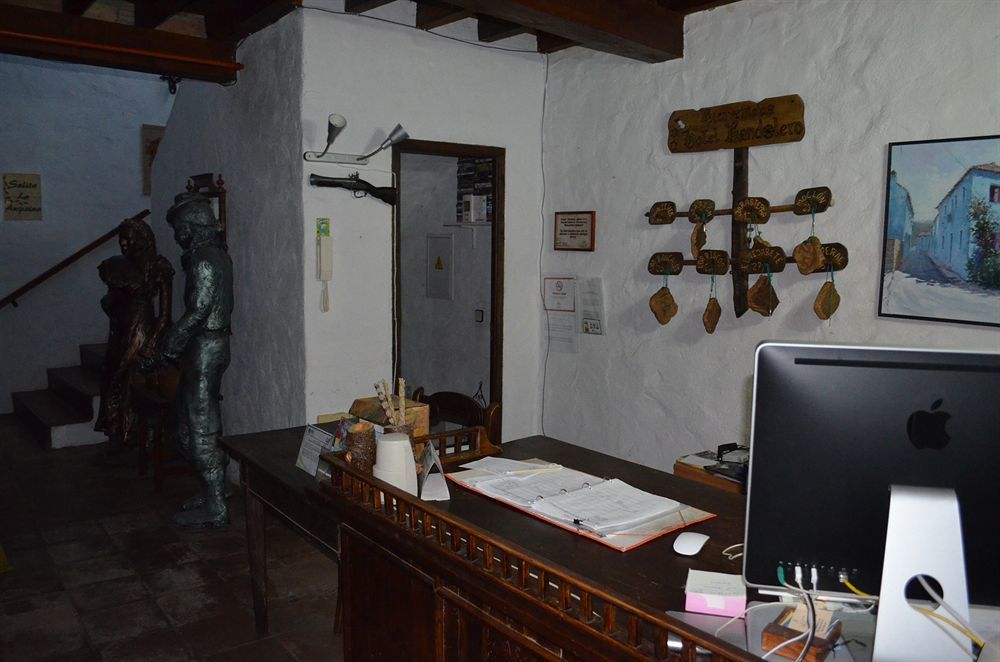 Hotel Restaurante Bandolero Juzcar Luaran gambar