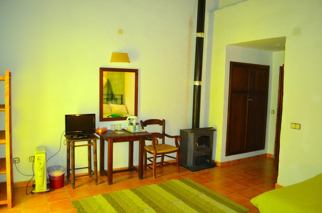 Hotel Restaurante Bandolero Juzcar Luaran gambar