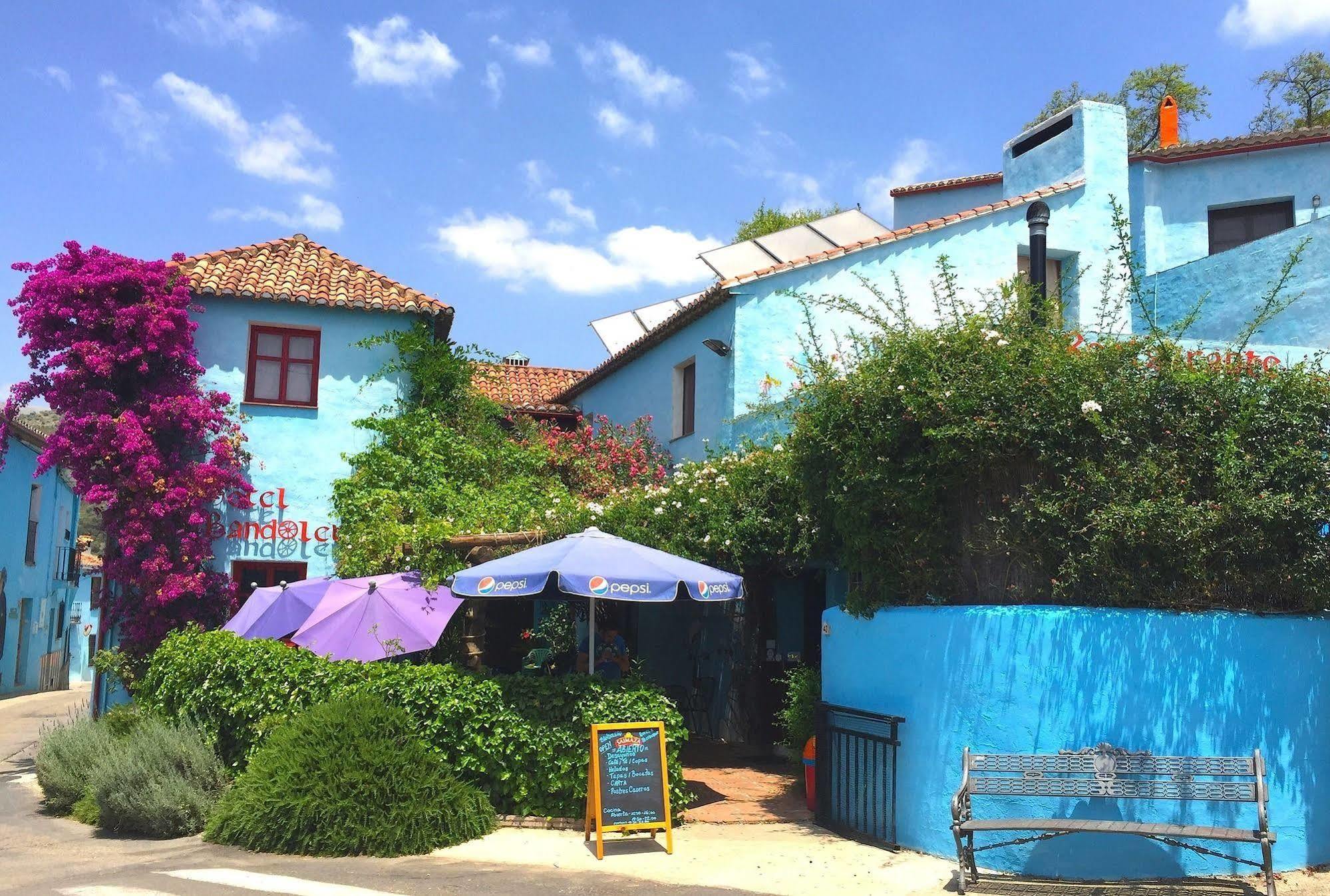 Hotel Restaurante Bandolero Juzcar Luaran gambar