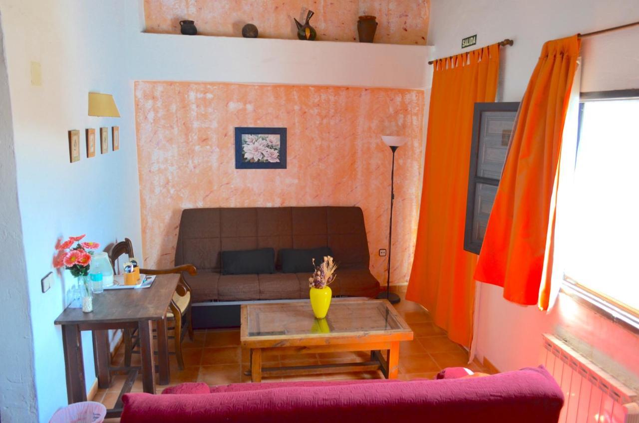 Hotel Restaurante Bandolero Juzcar Luaran gambar